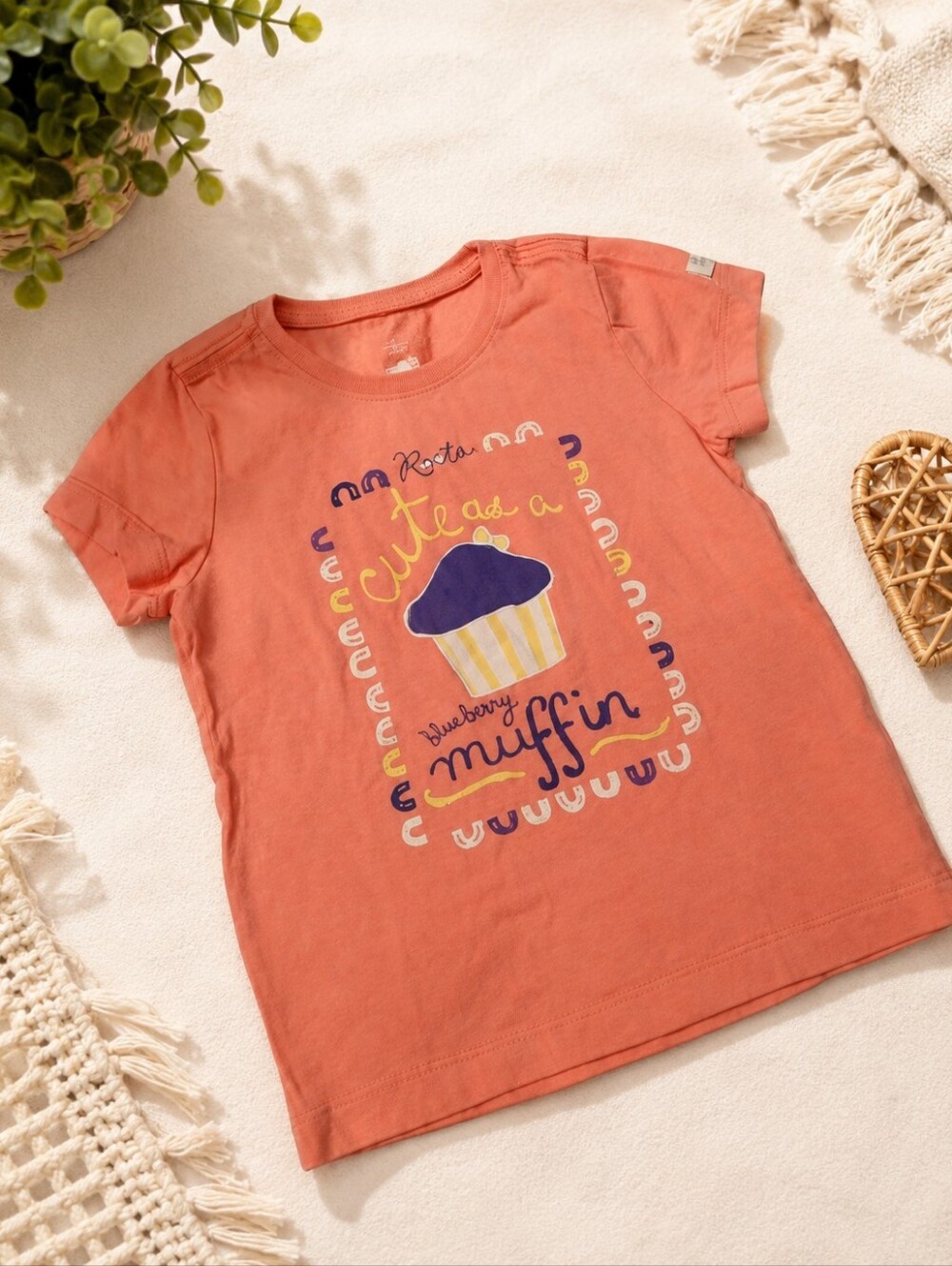 Size 3T toddler baby girl cupcake muffin roots t-shirt